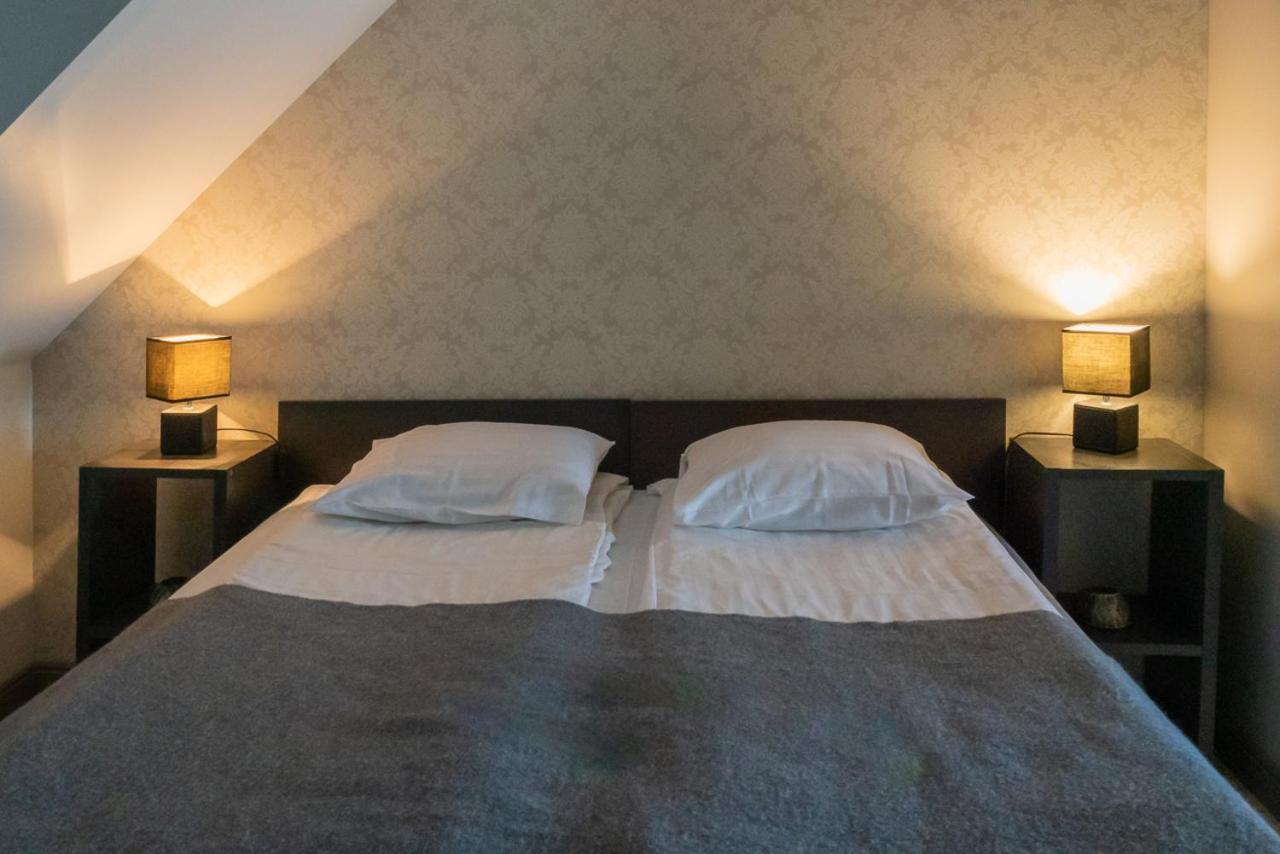 Dagen Haus Guesthouse Orjaku Bagian luar foto